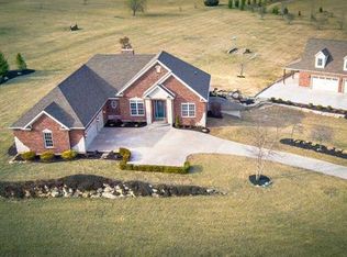 11 Grand Meadow Ct, Foristell, MO 63348