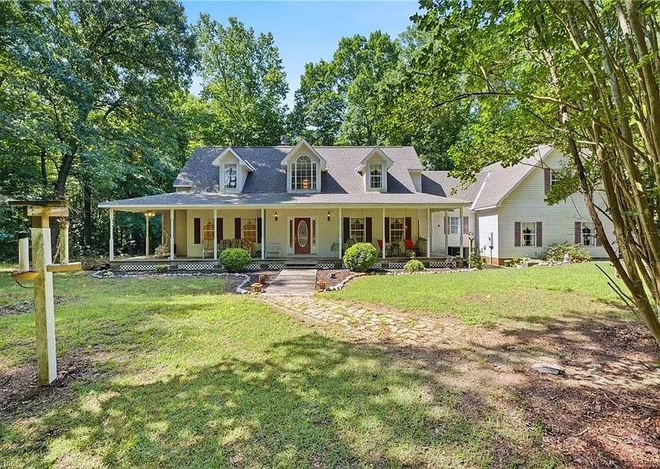 1st image of 18513 Shady Pine Ln
