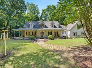 18517 Shady Pine Ln, Windsor, VA 23487