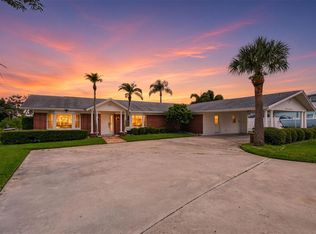 8727 Bay Crest Ln, Tampa, FL 33615