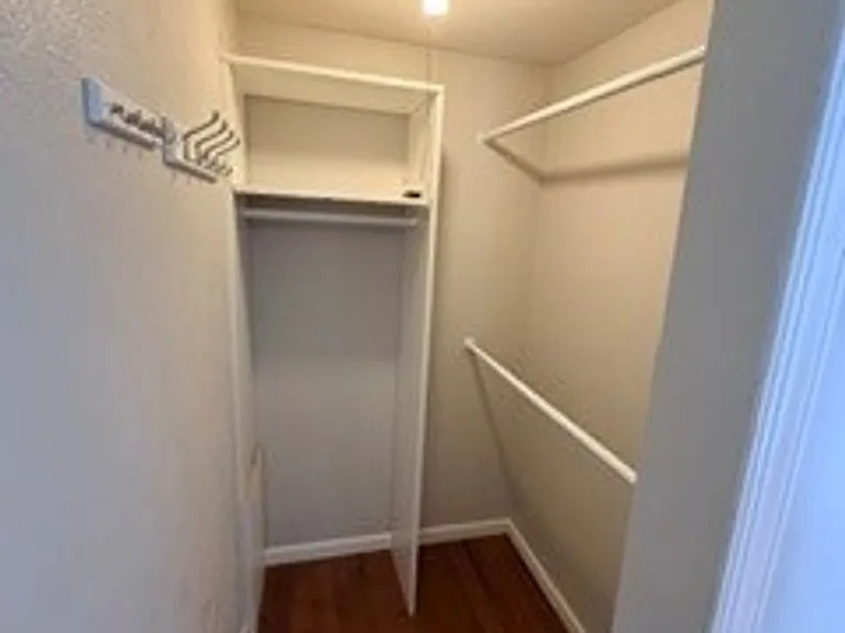 5561 Imperia Ln — Photo 11