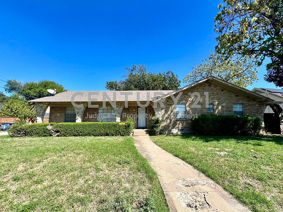 1st image of 3923 Shady Hollow Ln