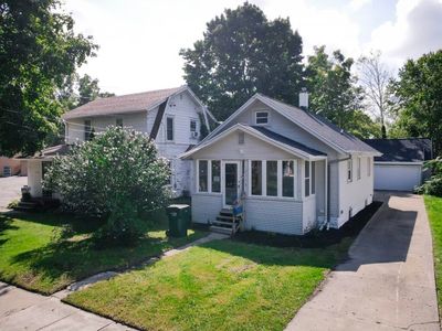2116 Donora St, Lansing, MI, 48910