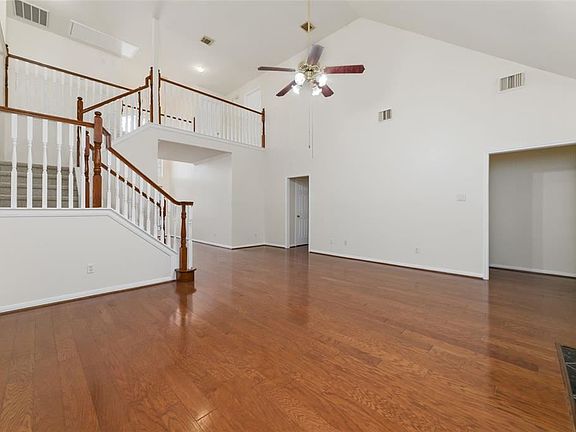 2nd image of 13919 Eldridge Garden Cir