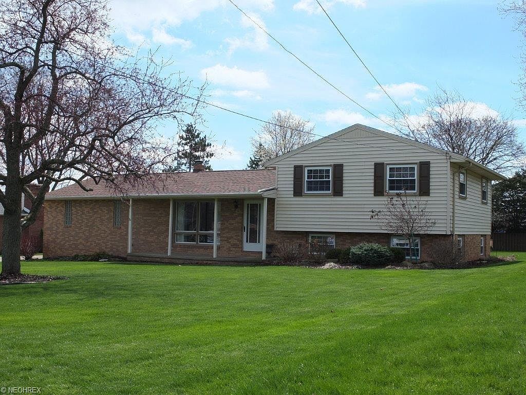 4780 Echovalley St NW, North Canton, OH 44720 | Zillow