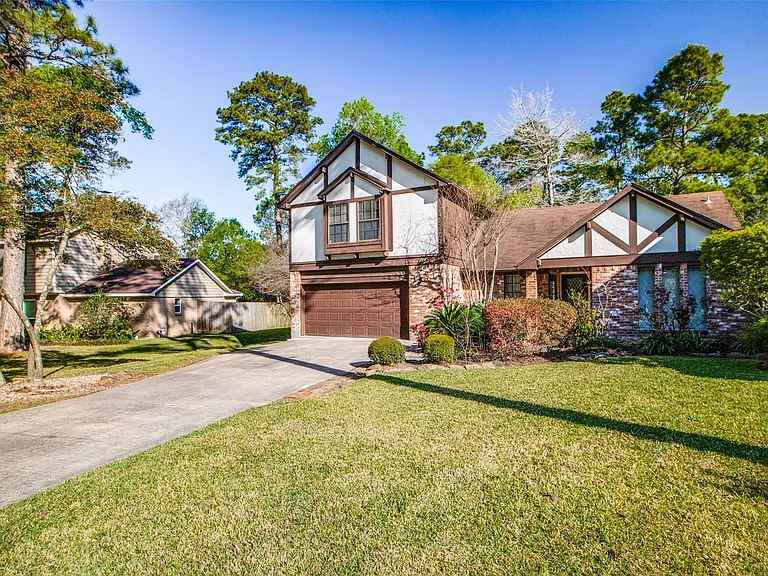 24 E Torch Pine Cir — Photo 1