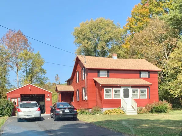 111 Circle Dr, Johnstown, NY 12095