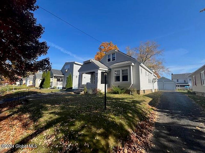2nd image of 1238 Garner Avenue