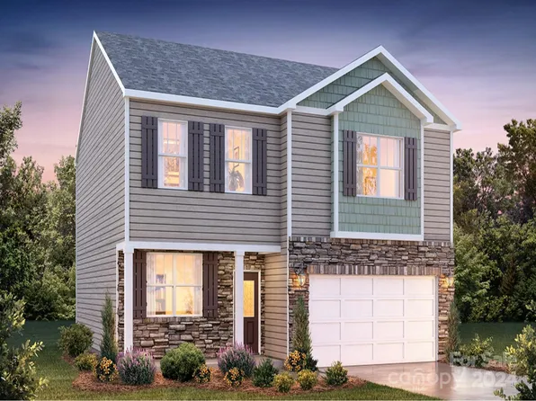 3695 Charles St NW, Conover, NC 28613