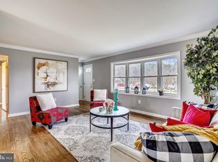 2813 Lakeview Ave, Sykesville, MD 21784