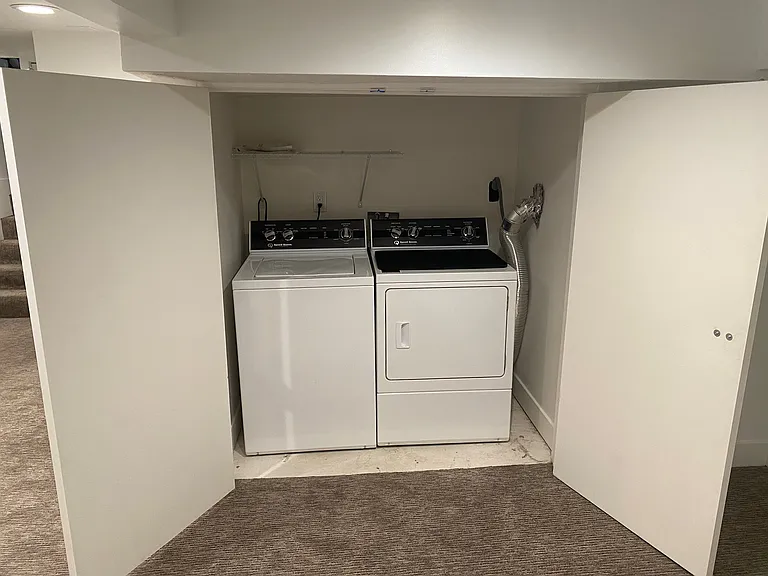246 E Hampton Ave — Photo 28