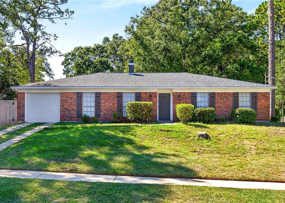 1st image of 2322 Greenleaf Ct
