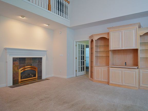 5th image of 160 Arden Dr