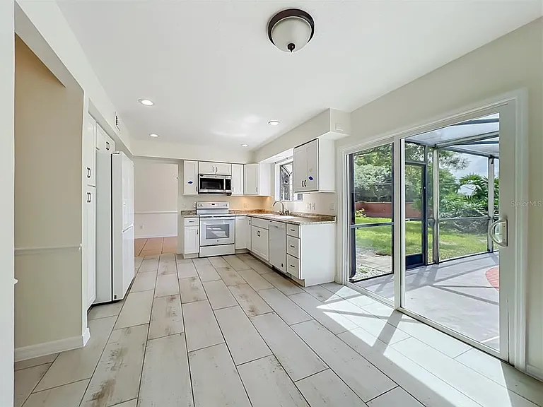 650 Whittingham Pl — Photo 26