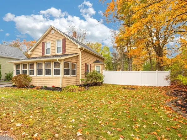 30 Bacon Sq, Plainville, MA 02762