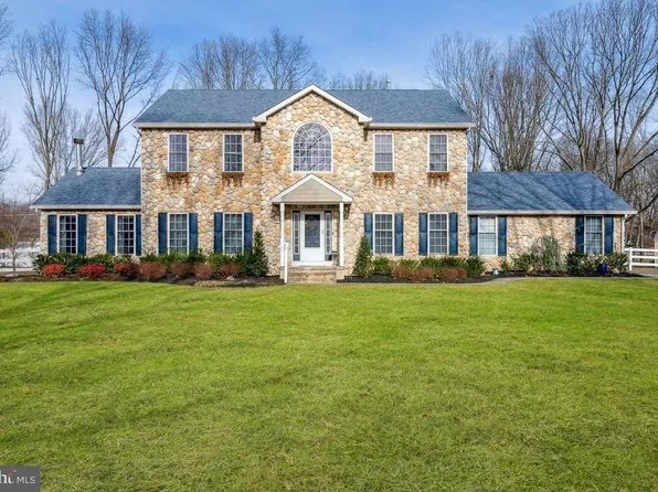 1482 Perkins Ln, Edgewater Park, NJ 08010