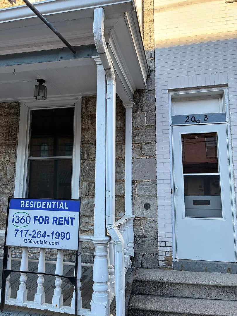 206 Lincoln Way East — Photo 1