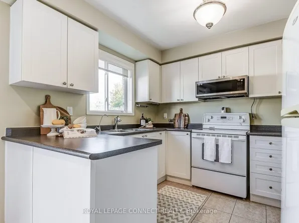 29 Andona Cres, Toronto, ON M1C 5J6