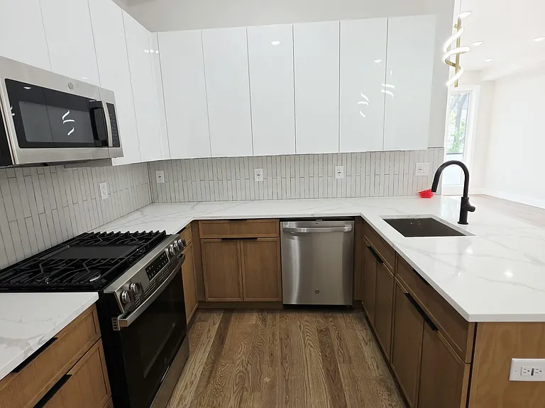 40 Lembeck Ave #12 — Photo 1