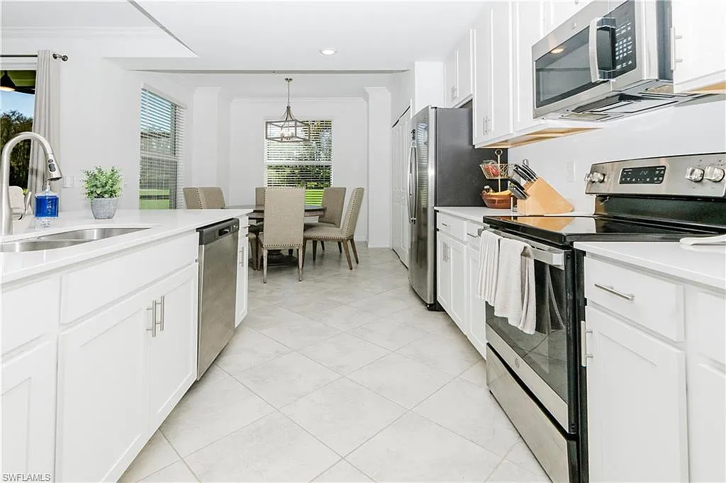 6082 National Boulevard # 113 - The National - Cear — Photo 4