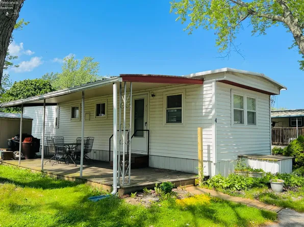 2175 NE Catawba Rd #4, Pt Clinton, OH 43452