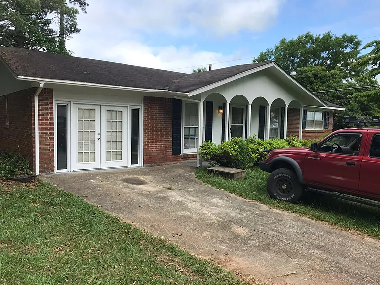 401 Pinelea Rd — Photo 18