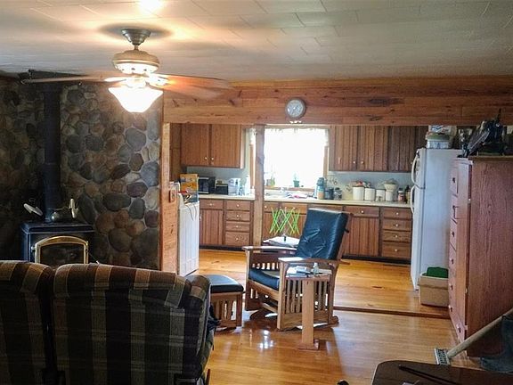 Dining Room to Kitchen