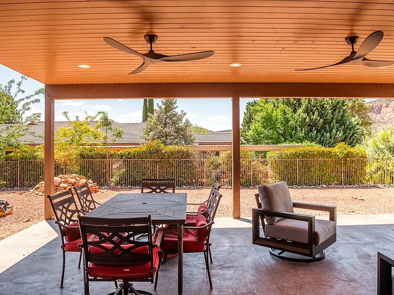 155 Quartz Dr — Photo 43
