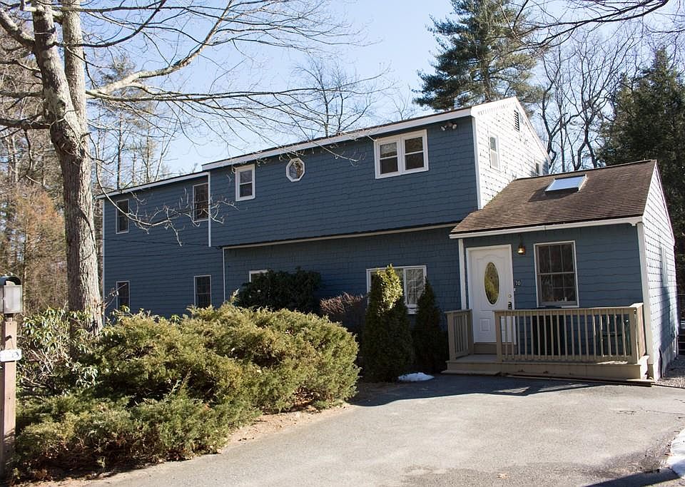 1st image of 70 Valley Rd
