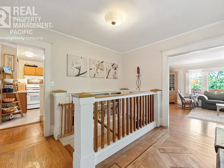 1550 Beverly Pl — Photo 17