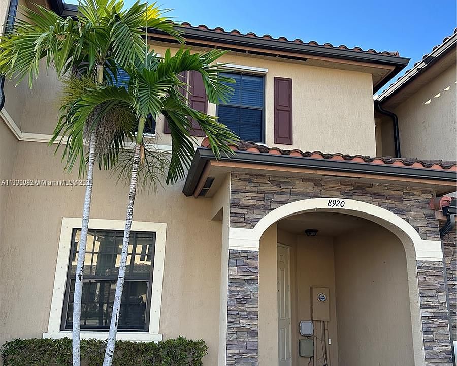 1st image of 8920 W 35th Ln #8920