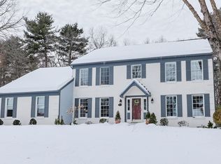 27 Dover Cir, Franklin, MA 02038