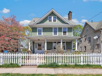 81 Putnam Avenue, Hamden, CT, 06517