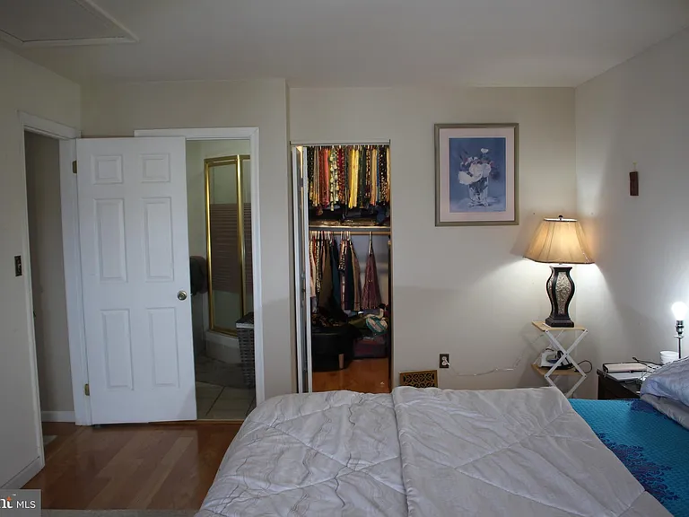 219 Meadow Dr — Photo 50