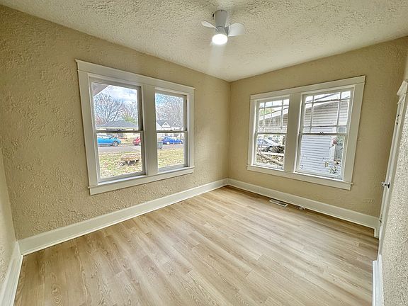 3rd image of 1611 31st Ave N