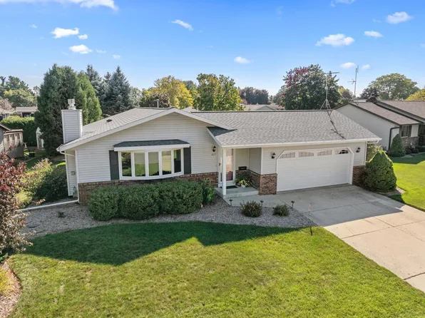 657 Woodview AVENUE, Sheboygan Falls, WI 53085
