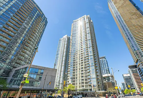 10 Navy Wharf Ct Photo 1