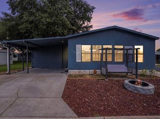 3125 Beaver Creek Dr, Zephyrhills, FL 33543