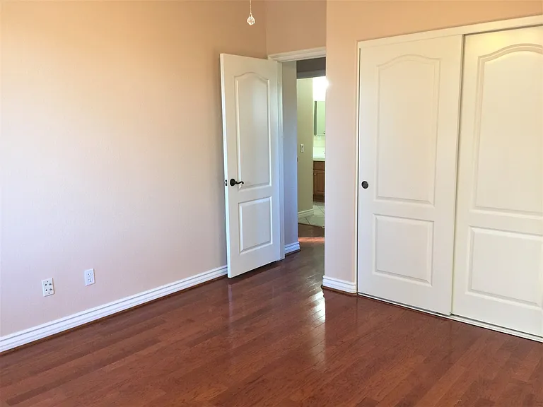 1396 S Creekside Dr S — Photo 15