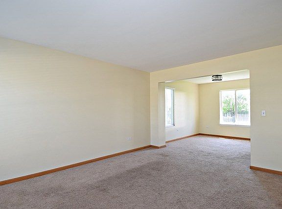2nd image of 5604 Stonybrook Dr