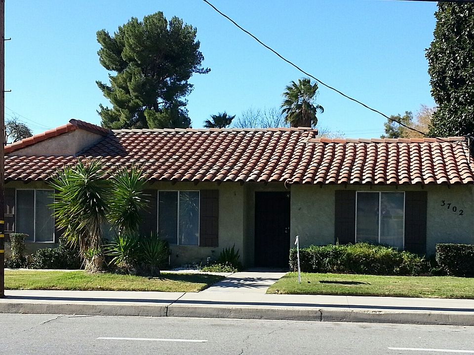 1st image of 3702 N Mountain View Ave