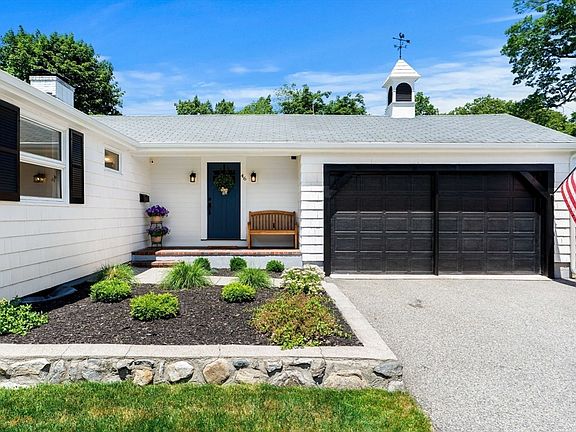 3rd image of 46 Woodcrest Dr