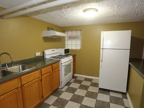 2nd image of 3734 N Sawyer Ave #Gf