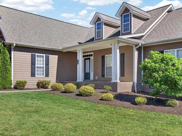 816 Windingbrook Ct, Cookeville, TN 38506