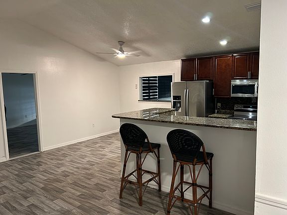 3rd image of 5212 Shakar Cir #A
