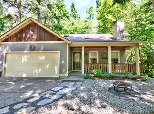 21411 E Meadow Crest Dr, Rhododendron, OR 97049