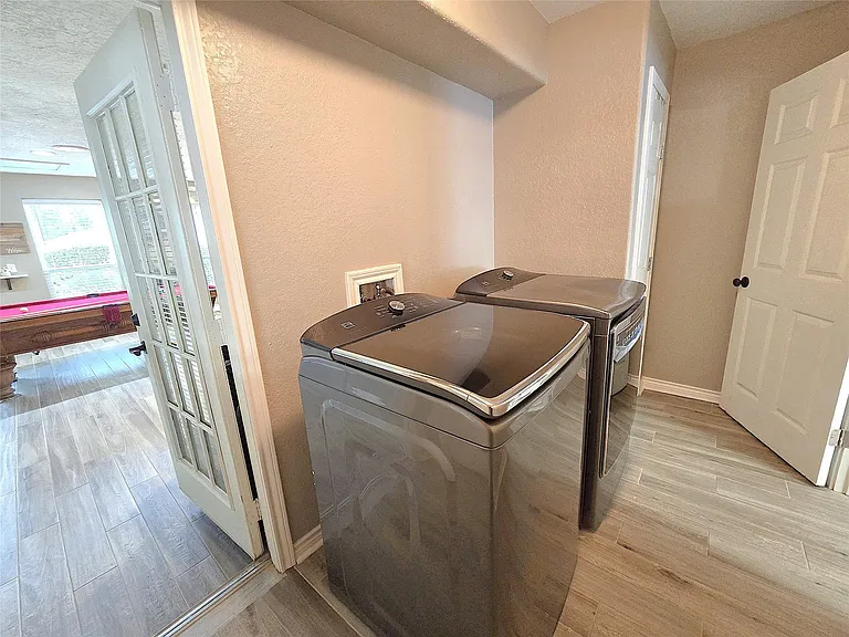 560 Brandon Rd — Photo 13