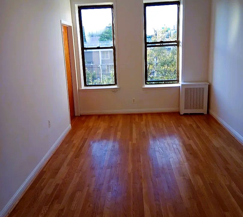 2nd image of 515 Park Pl APT 4A