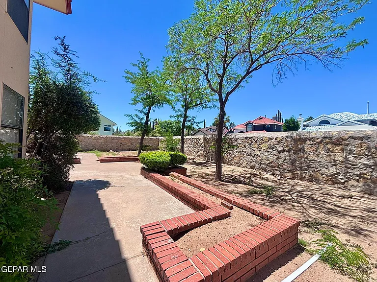 11670 Rufus Brijalba Dr — Photo 19