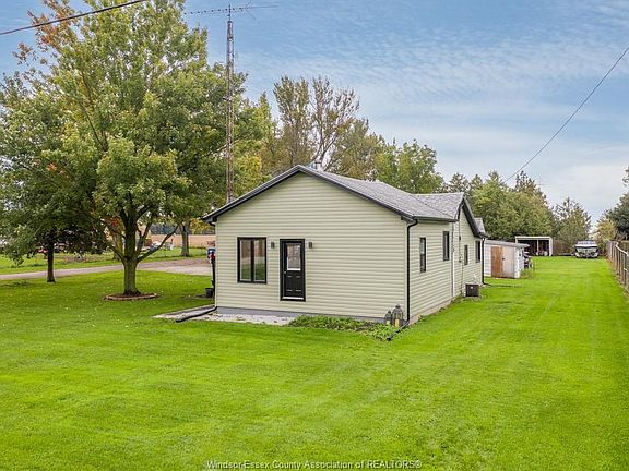 3rd image of 20858 Fargo Rd